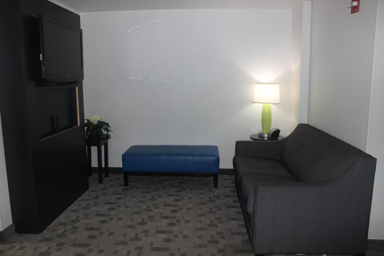 Fairfield Inn & Suites By Marriott New York Queens/Queensboro Bridge Eksteriør bilde