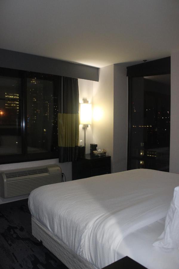 Fairfield Inn & Suites By Marriott New York Queens/Queensboro Bridge Eksteriør bilde